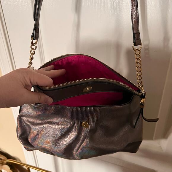 JUICY COUTURE Bag Purse Y2K 90s
Fold Over Zip Flap Crossbody Logo
Holographic - Picture 8 of 11